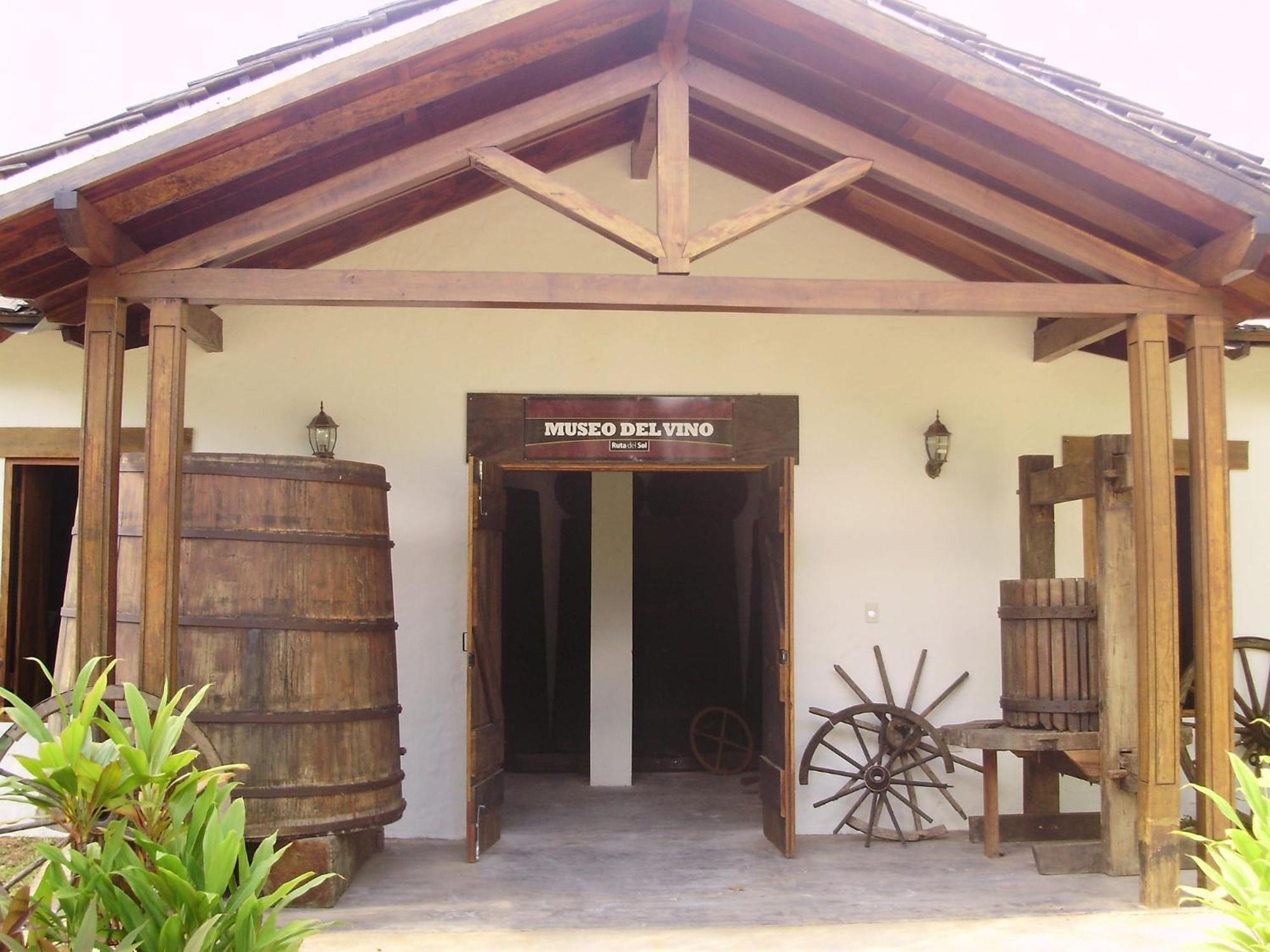 Ruta Del Sol Hotel Ypacarai Exterior photo
